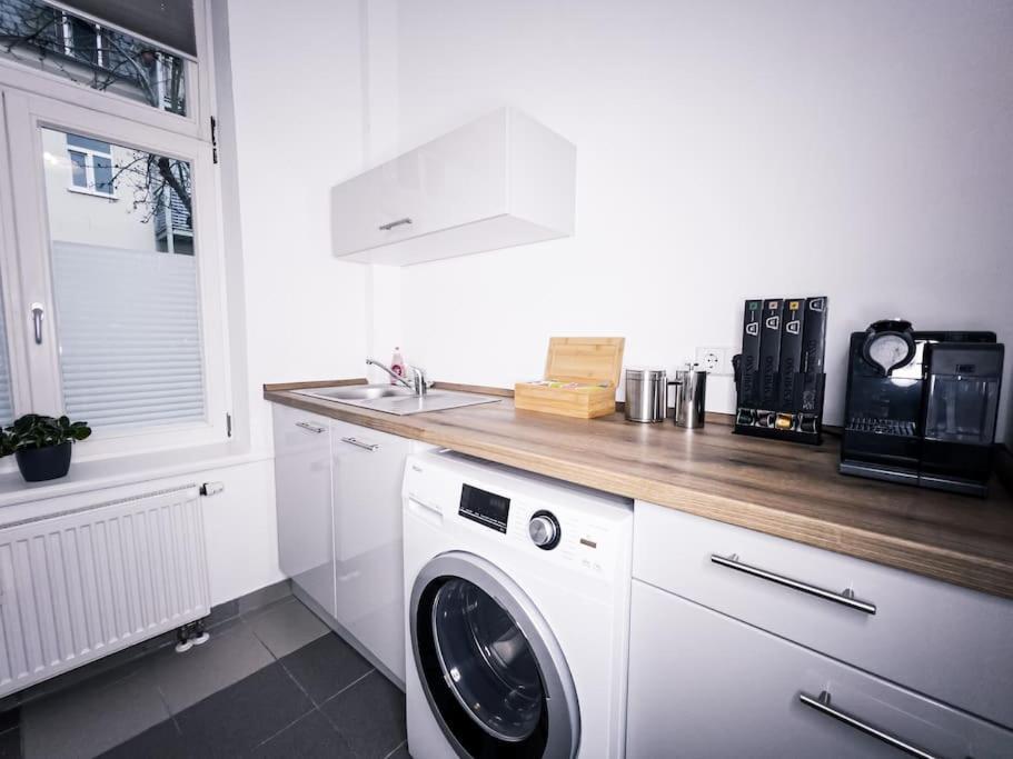Wohlfuehl-Oase Mitten In Der Stadt - Garten, Grill, Netflix Und Drucker Leipzig Exterior foto